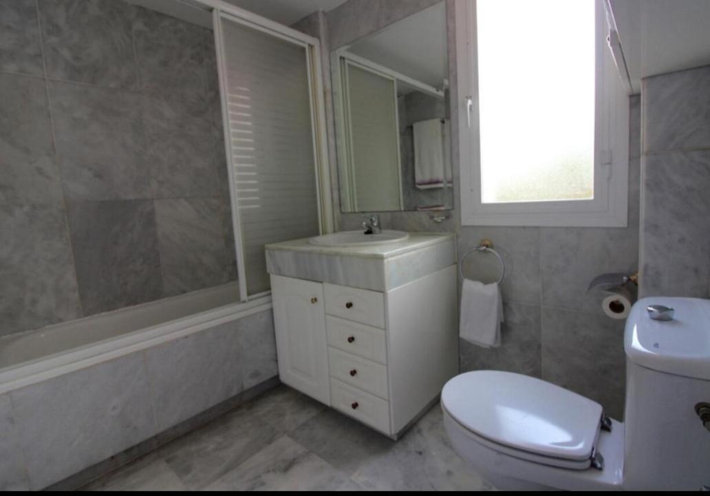 Golf, Pool & Beach Estepona Exterior photo